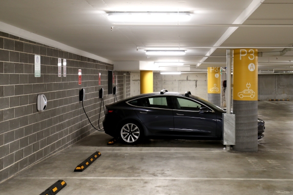 Startup makes EVs more accessible by putting off the biggest bill – TechCrunch